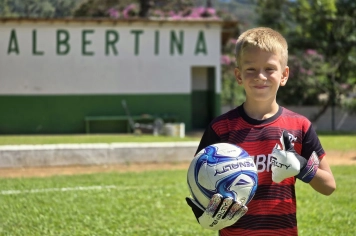 Foto - Treino de Futebol de Campo (Crianças e Adolescentes)