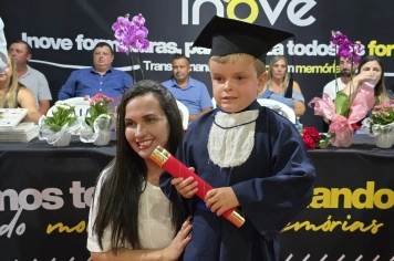 Foto - Formatura Pré-Escola Luzia Sanches Diniz