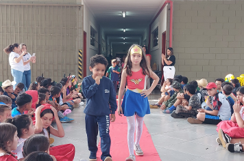 Foto - Dia de Fantasia na Escola Municipal Antônio Ferreira