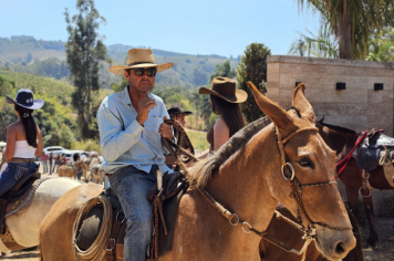 Foto - 6ª Cavalgada Beneficente ao Natal
