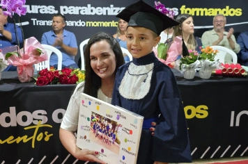 Foto - Formatura Pré-Escola Luzia Sanches Diniz