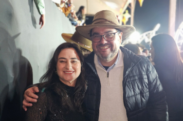 Foto - Tradição e fé embalaram o segundo dia do rodeio