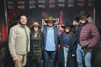 Foto - Abertura do 29º Rodeio leva emoção e espetáculo à arena!
