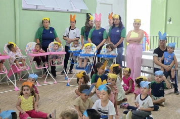 Foto - Entrega de Ovos de Páscoa Escolas Municipais