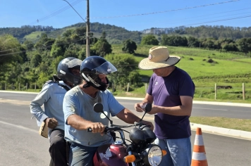 Foto - Evangelização em Albertina (8º Semana Evangélica)
