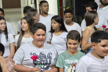 Foto - Dia das mães na Escola Antonio Ferreira