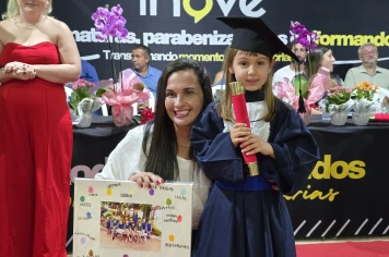 Foto - Formatura Pré-Escola Luzia Sanches Diniz