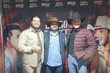 Foto - Abertura do 29º Rodeio leva emoção e espetáculo à arena!