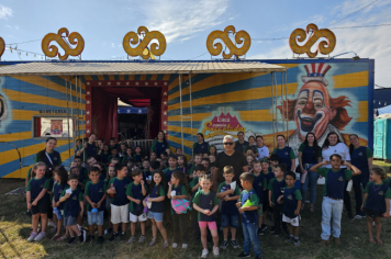 Foto - Crianças da Pré-Escola vivem dia mágico no circo em Jacutinga