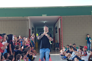 Foto - Dia de Fantasia na Escola Municipal Antônio Ferreira