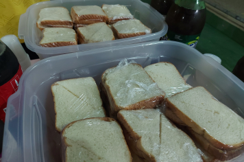 Foto relacionada - Aulão Rosa movimenta Albertina em noite de saúde, energia e conscientização