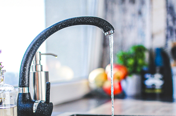 Moradores de Albertina devem ficar atentos: conta de água em atraso pode resultar em corte no fornecimento