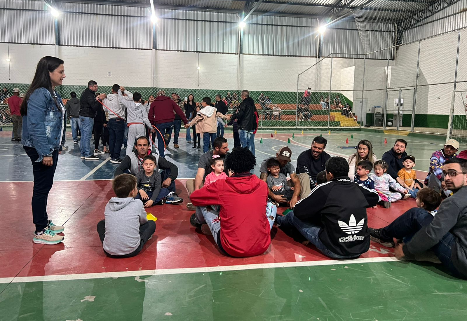 Dia dos Pais em Albertina enche o Poliesportivo de alegria e união em família