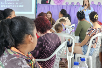 Foto - Agosto Lilás