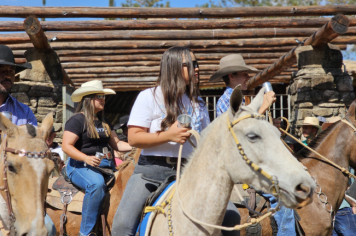 Foto - 6ª Cavalgada Beneficente ao Natal