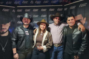 Foto - Tradição e fé embalaram o segundo dia do rodeio