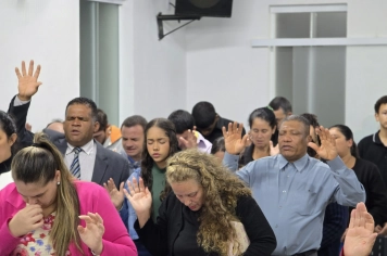 Foto relacionada - Primeira noite da 8ª Semana Evangélica emociona fiéis em Albertina
