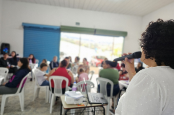 Foto - Agosto Lilás