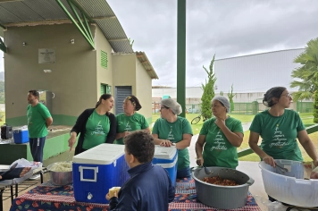 Foto - Churrasco na Escola Municipal Antonio Ferreira