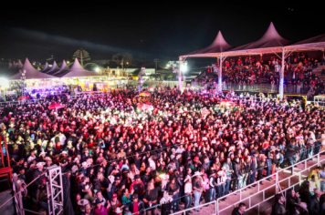 Foto - Abertura do 29º Rodeio leva emoção e espetáculo à arena!