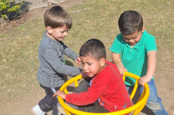 Foto - final de bimestre das Escolas e Creche 