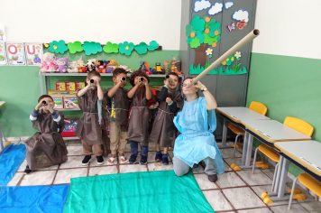 Foto relacionada - Aprender brincando: criatividade, sustentabilidade e imaginação em sala de aula