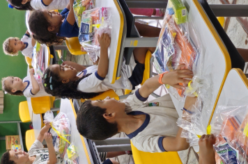 Foto - Entrega de Materiais Escolares Marca o Início do Ano Letivo em Albertina 2025