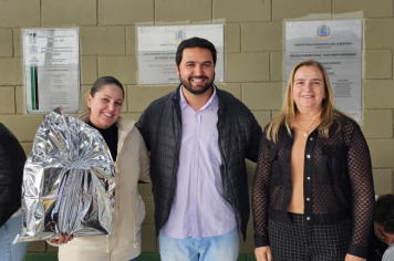 Foto - Professores da rede municipal de Albertina recebem Chromebooks para uso pedagógico