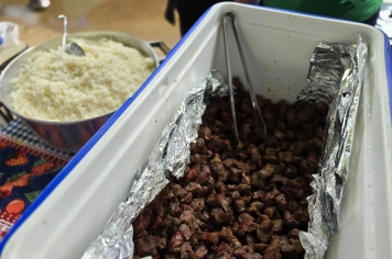 Foto - Churrasco na Escola Municipal Antonio Ferreira