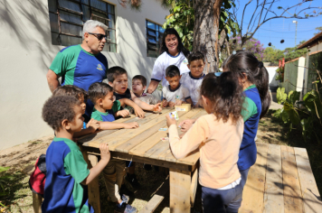 Foto - Jardim Sensorial da Pré-Escola Municipal Luzia Sanches Diniz
