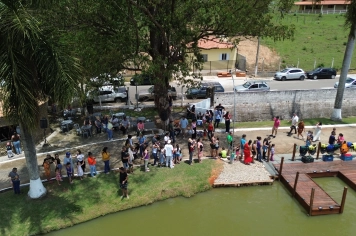 Foto relacionada - Pedalinhos no Parque do Lago: lazer, turismo e natureza em perfeita harmonia