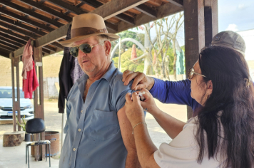 Foto - Vacinação nos trabalhadores do Setor de Obras 