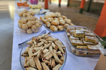 Foto - Professores da rede municipal de Albertina recebem Chromebooks para uso pedagógico