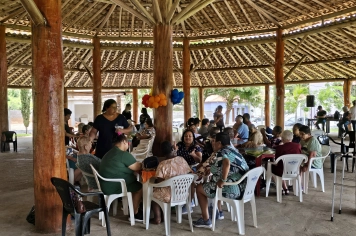 Foto - Visita das Residências Terapêuticas ao Parque do Lago