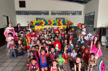 Foto - Fantasia, dança e muita diversão na Semana das Crianças (Pré-Escola Luzia Sanches Diniz)