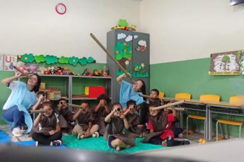Foto relacionada - Aprender brincando: criatividade, sustentabilidade e imaginação em sala de aula