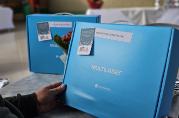Foto - Professores da rede municipal de Albertina recebem Chromebooks para uso pedagógico
