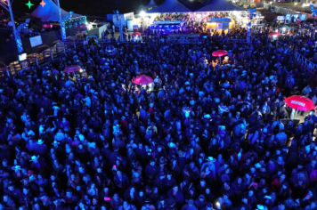 Foto - Tradição e fé embalaram o segundo dia do rodeio