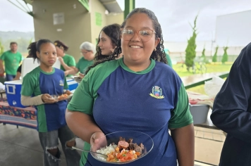 Foto - Churrasco na Escola Municipal Antonio Ferreira