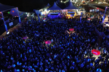 Foto - Tradição e fé embalaram o segundo dia do rodeio