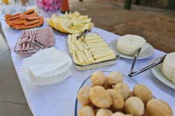 Foto - Professores da rede municipal de Albertina recebem Chromebooks para uso pedagógico