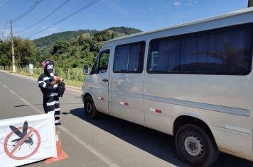Foto relacionada - Dia D contra a Dengue mobiliza a população em blitz educativa na Avenida Minas Gerais