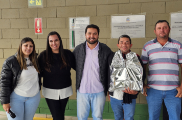Foto - Professores da rede municipal de Albertina recebem Chromebooks para uso pedagógico