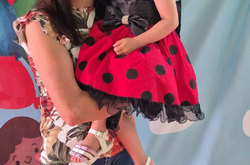 Foto - Uma semana inesquecível de cores, fantasia e sorrisos na Creche Municipal Tereza Rossi