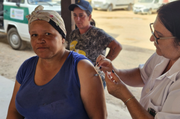 Foto - Vacinação nos trabalhadores do Setor de Obras 