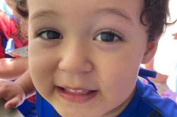 Foto - Alunos celebram o aniversário de Albertina e o Carnaval com muita alegria!