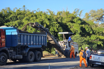 Estrada em Obras: Prefeitura Alerta Visitantes da 29ª Festa de Rodeio para Dirigir com Cautela