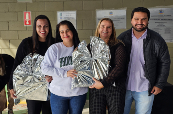 Professores da rede municipal de Albertina recebem Chromebooks para uso pedagógico