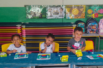 Crianças celebram aniversário de Albertina com arte e desenvolvimento motor!