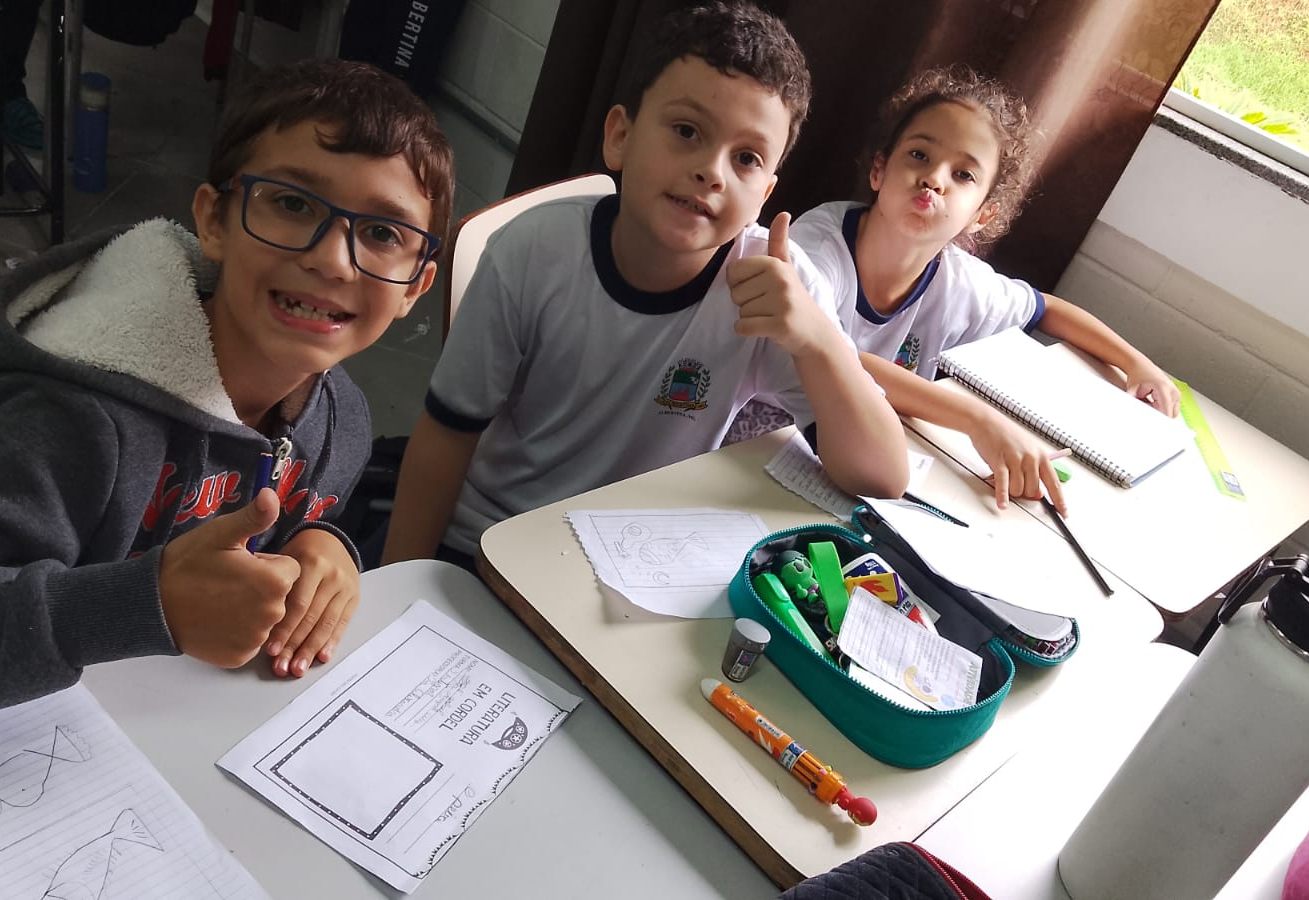 Versos que Educam: Professora Alessandra Trabalha Literatura de Cordel com Alunos do Ensino Integral